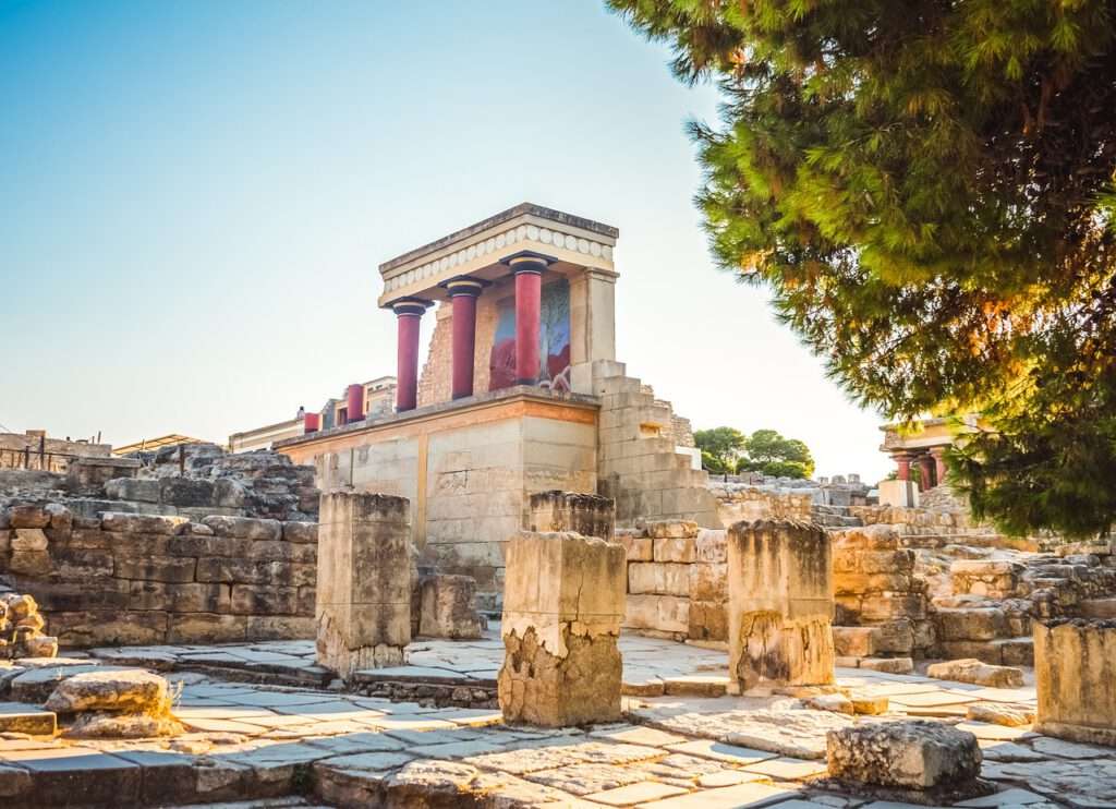 Knossos, Wat te doen op Kreta
