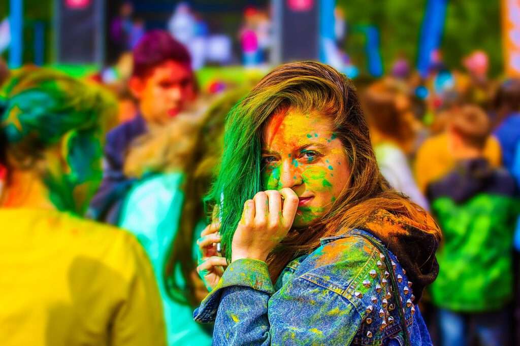Namasté, India​, the festival of colors, holly, moscow-2374421.jpg