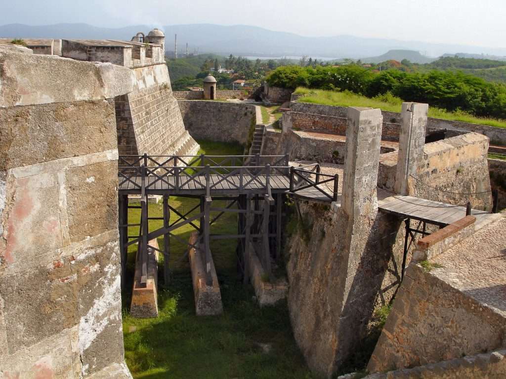 Bezoek het Castillo de Colomares, een prachtig kasteel gelegen in Benalmádena.