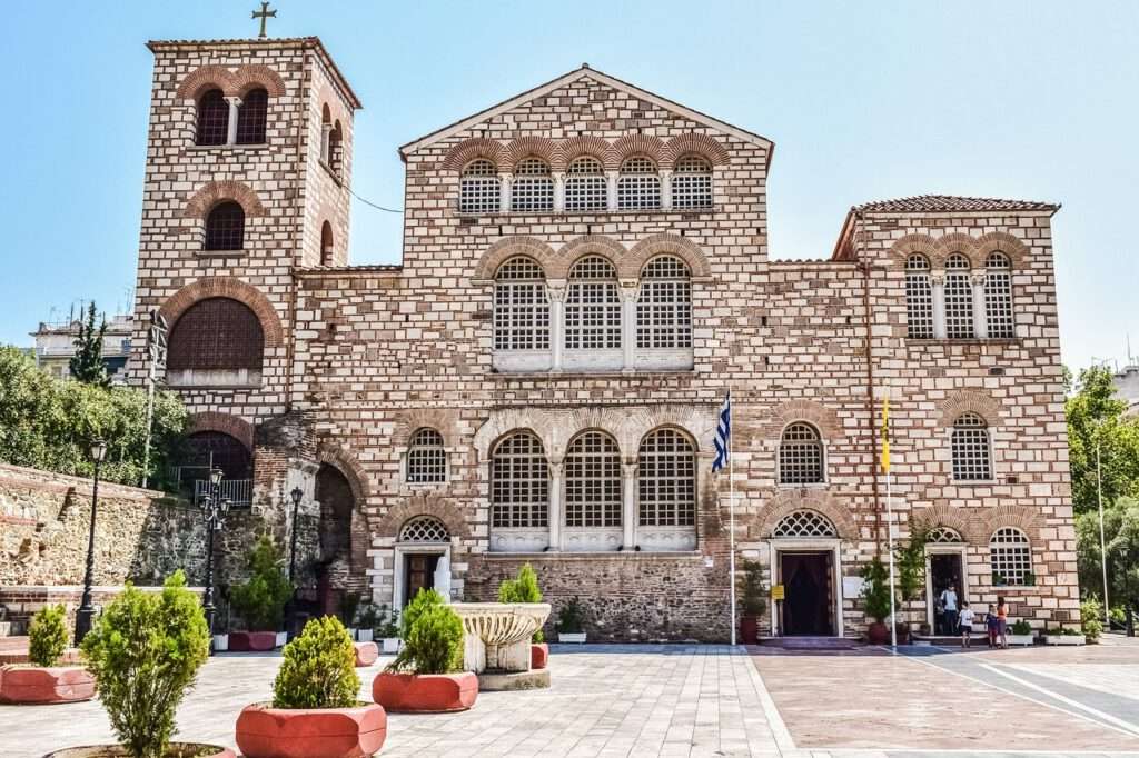Verken de stad Lefkas, met haar historische bezienswaardigheden, zoals het Byzantijnse kasteel en de oude Venetiaanse haven.