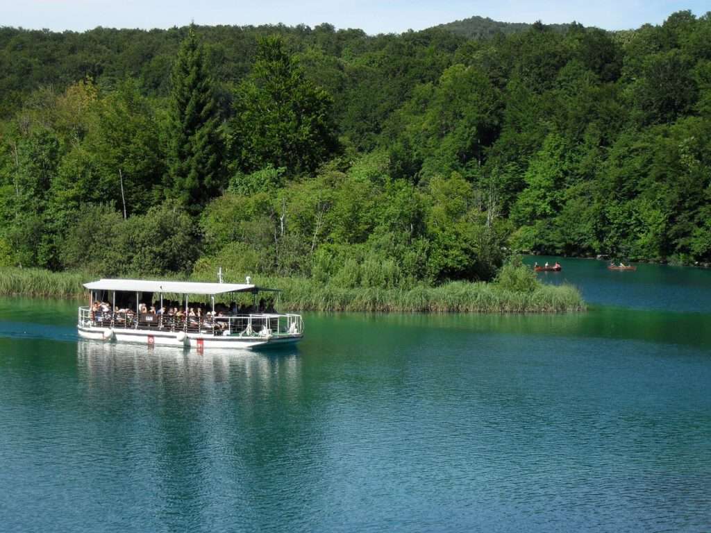 Boottocht Plitvice Meren, Raften of kanoën op de rivieren en meren