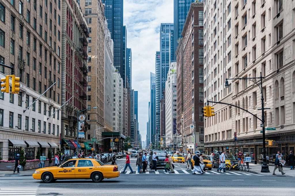 New York, Verenigde Staten​, pedestrians, crossing, avontuur vakanties in Amerika